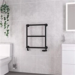 Eastbrook Stour Handdoekradiator 60x70cm 240W Zwart Mat