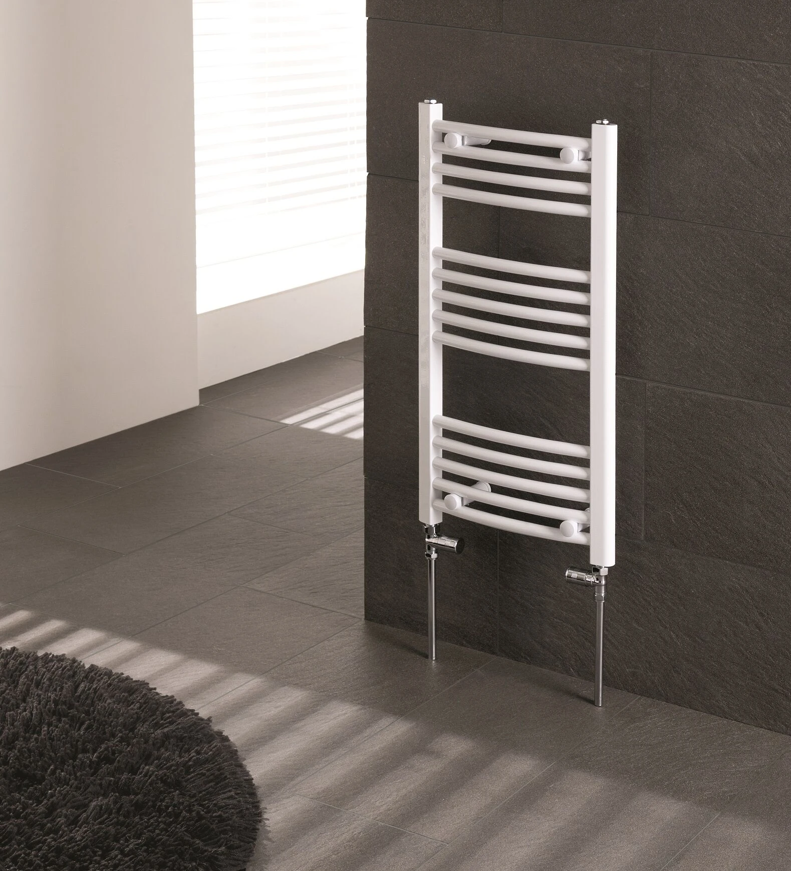 Eastbrook Wendover Gebogen Verticale Radiator 160x75cm Wit 829 Watt - Afbeelding 2
