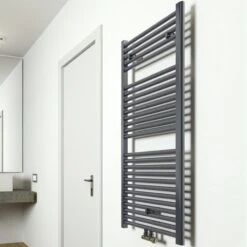 SaniGoods Inola Handdoek Radiator 180x50cm Zwart Mat 821Watt